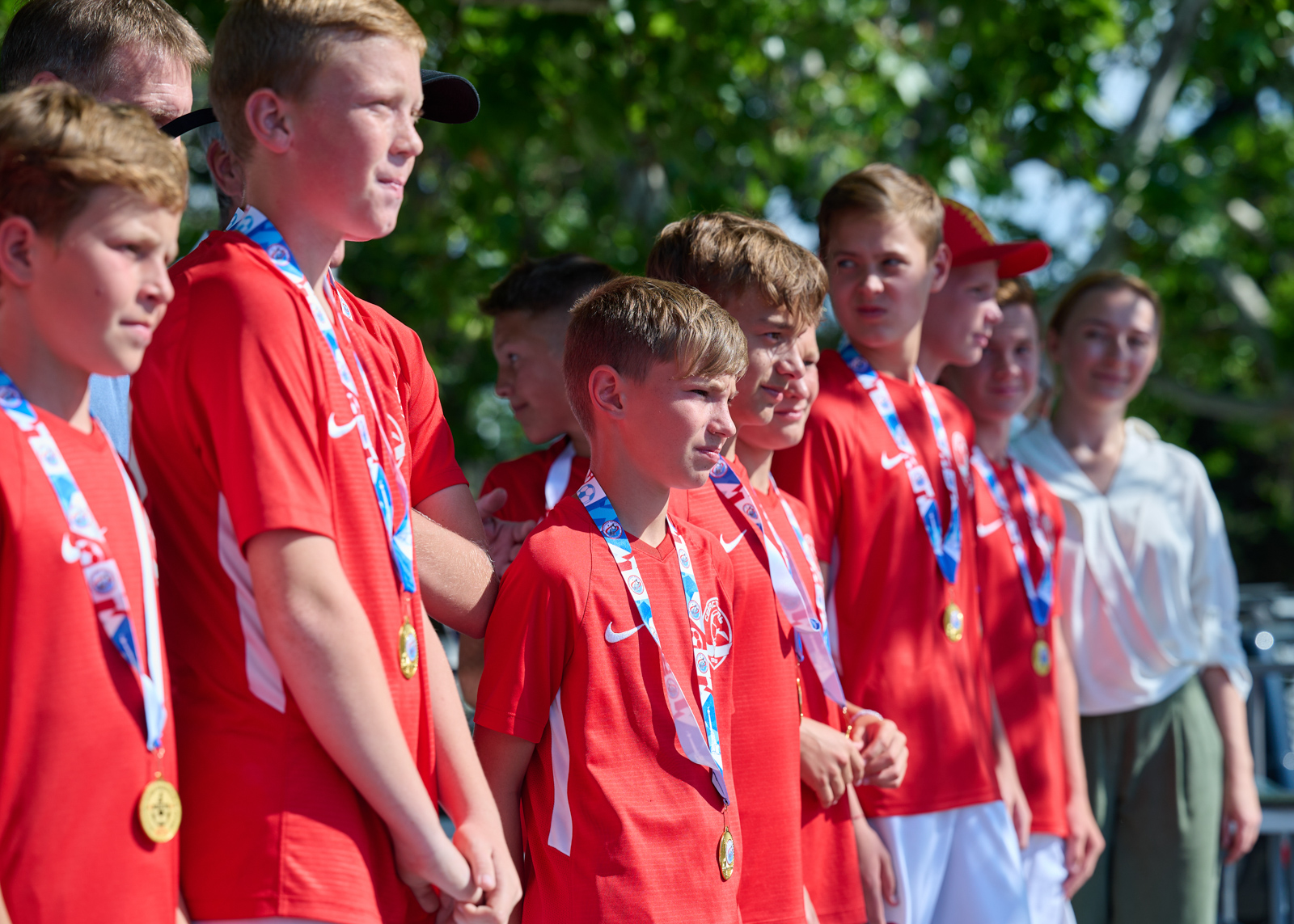 В Севастополе наградили победителей и призеров детско-юношеского первенства по футболу сезона 2021/22