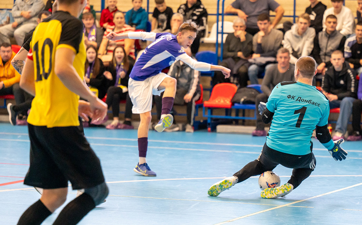 Большой футзал вновь в Севастополе!